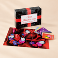 Jeu érotique Sexy Rendez-vous avec boîte, plateau, cartes, dé et pions, sur fond crème